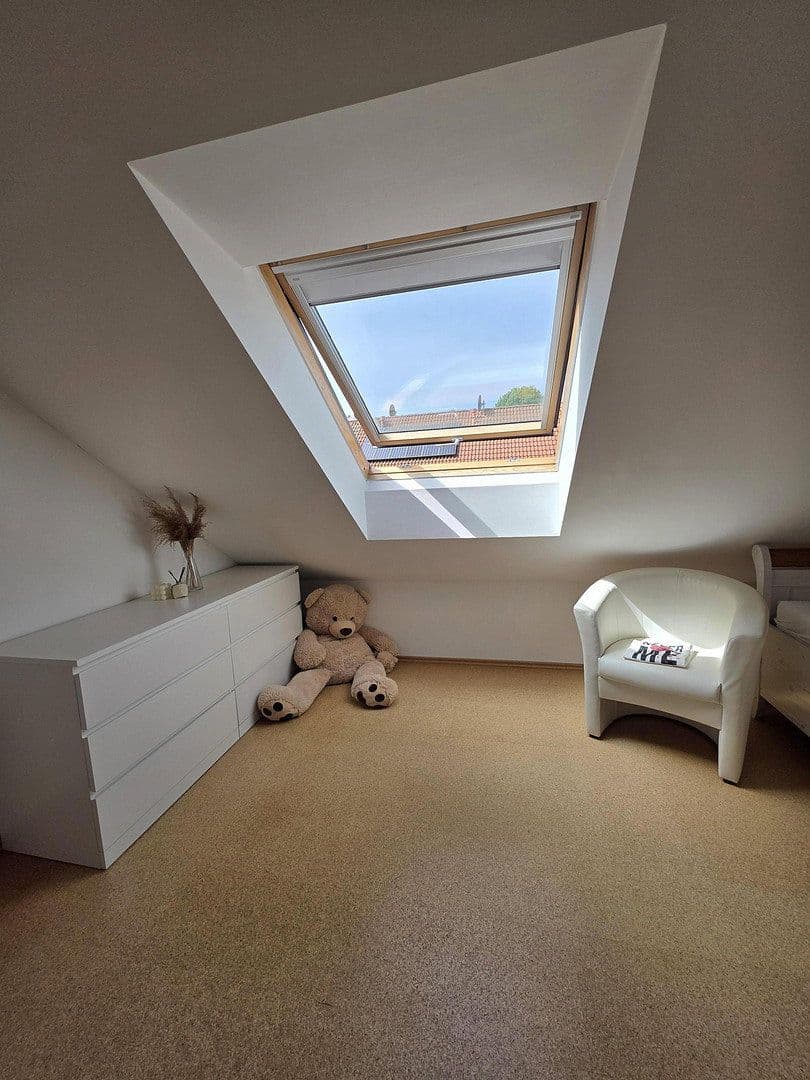Prodej domu 141 m², pozemek 280 m², Kriftel, Hessen Prodej domu 141 m², pozemek 280 m², Kriftel, Hessen