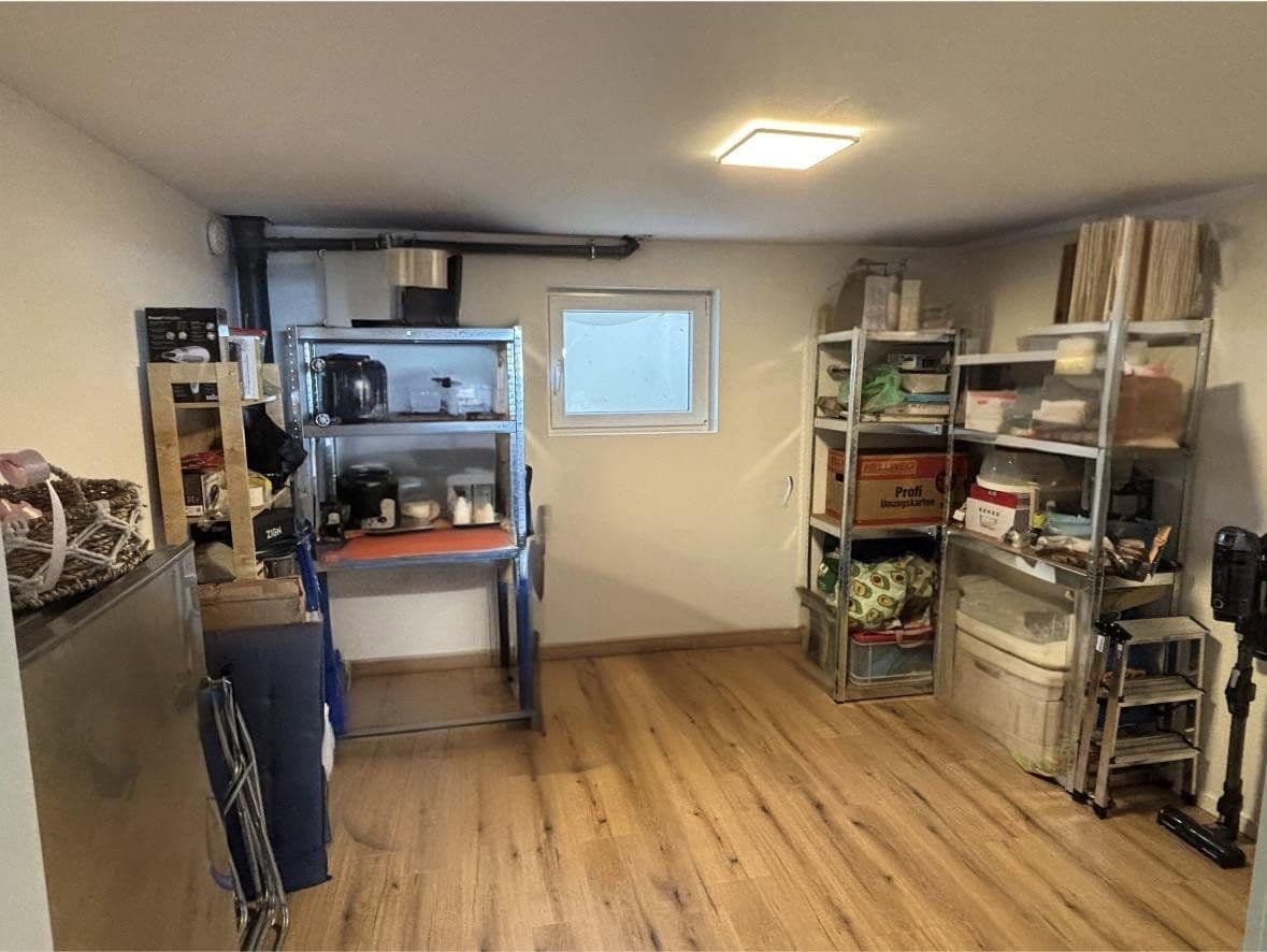 Prodej domu 148 m², pozemek 376 m², Ennepetal, Severní Porýní-Vestfálsko Prodej domu 148 m², pozemek 376 m², Ennepetal, Severní Porýní-Vestfálsko
