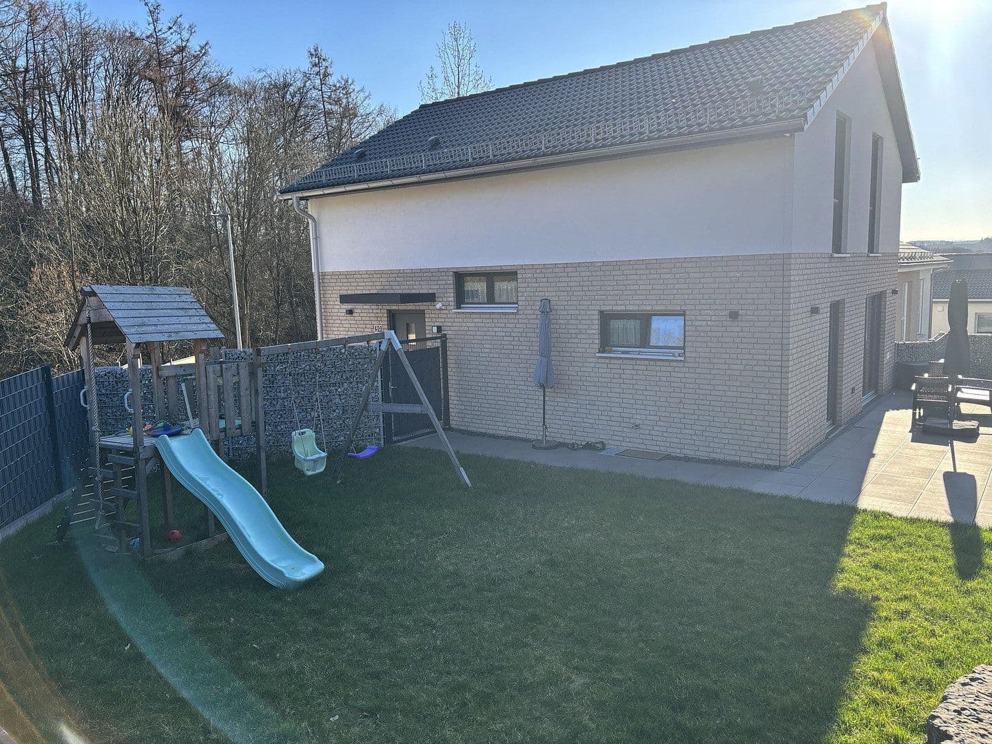 Prodej domu 148 m², pozemek 376 m², Ennepetal, Severní Porýní-Vestfálsko Prodej domu 148 m², pozemek 376 m², Ennepetal, Severní Porýní-Vestfálsko