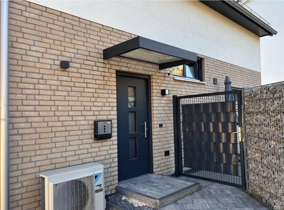 Prodej domu 148 m², pozemek 376 m², Ennepetal, Severní Porýní-Vestfálsko Prodej domu 148 m², pozemek 376 m², Ennepetal, Severní Porýní-Vestfálsko