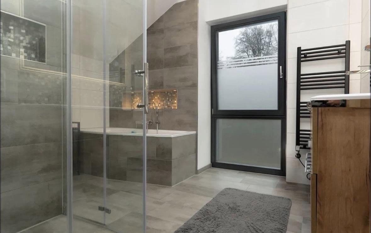 Prodej domu 148 m², pozemek 376 m², Ennepetal, Severní Porýní-Vestfálsko Prodej domu 148 m², pozemek 376 m², Ennepetal, Severní Porýní-Vestfálsko