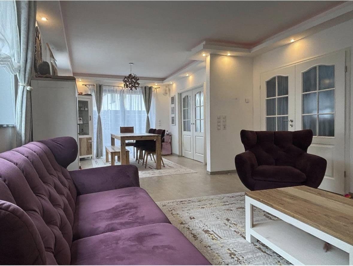 Prodej domu 148 m², pozemek 376 m², Ennepetal, Severní Porýní-Vestfálsko Prodej domu 148 m², pozemek 376 m², Ennepetal, Severní Porýní-Vestfálsko