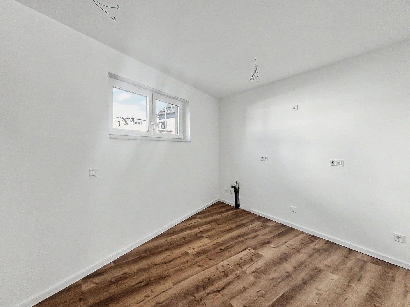 Pronájem bytu 3+1 70 m², Köln, Severní Porýní-Vestfálsko Pronájem bytu 3+1 70 m², Köln, Severní Porýní-Vestfálsko