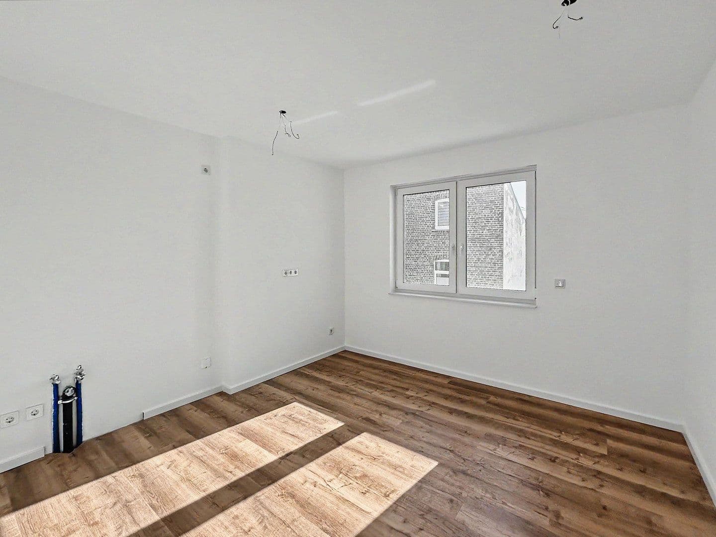 Pronájem bytu 3+1 70 m², Köln, Severní Porýní-Vestfálsko Pronájem bytu 3+1 70 m², Köln, Severní Porýní-Vestfálsko
