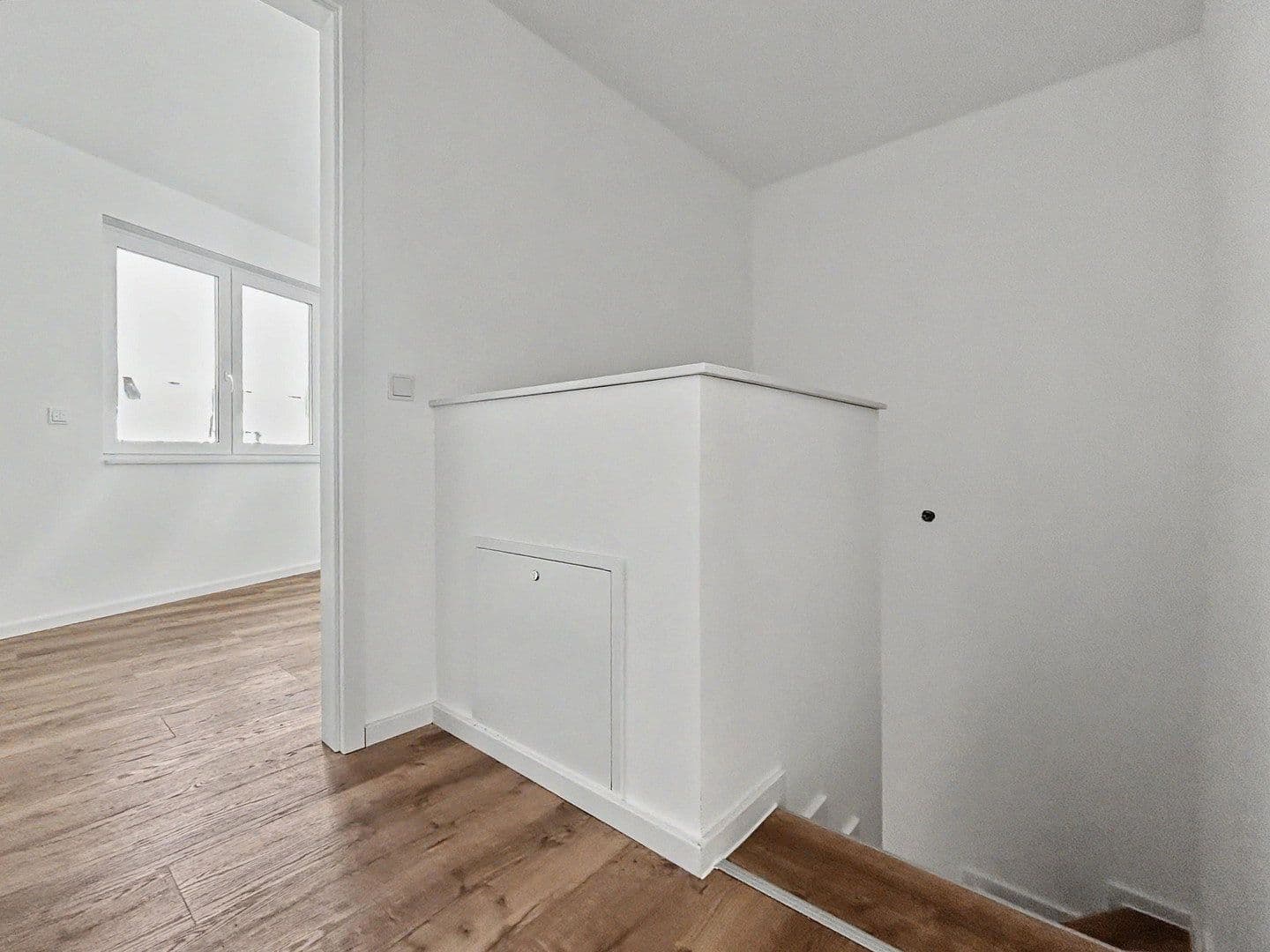 Pronájem bytu 3+1 70 m², Köln, Severní Porýní-Vestfálsko Pronájem bytu 3+1 70 m², Köln, Severní Porýní-Vestfálsko