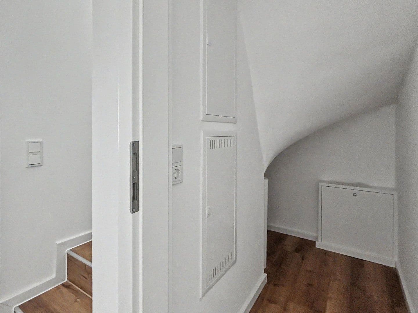 Pronájem bytu 3+1 70 m², Köln, Severní Porýní-Vestfálsko Pronájem bytu 3+1 70 m², Köln, Severní Porýní-Vestfálsko