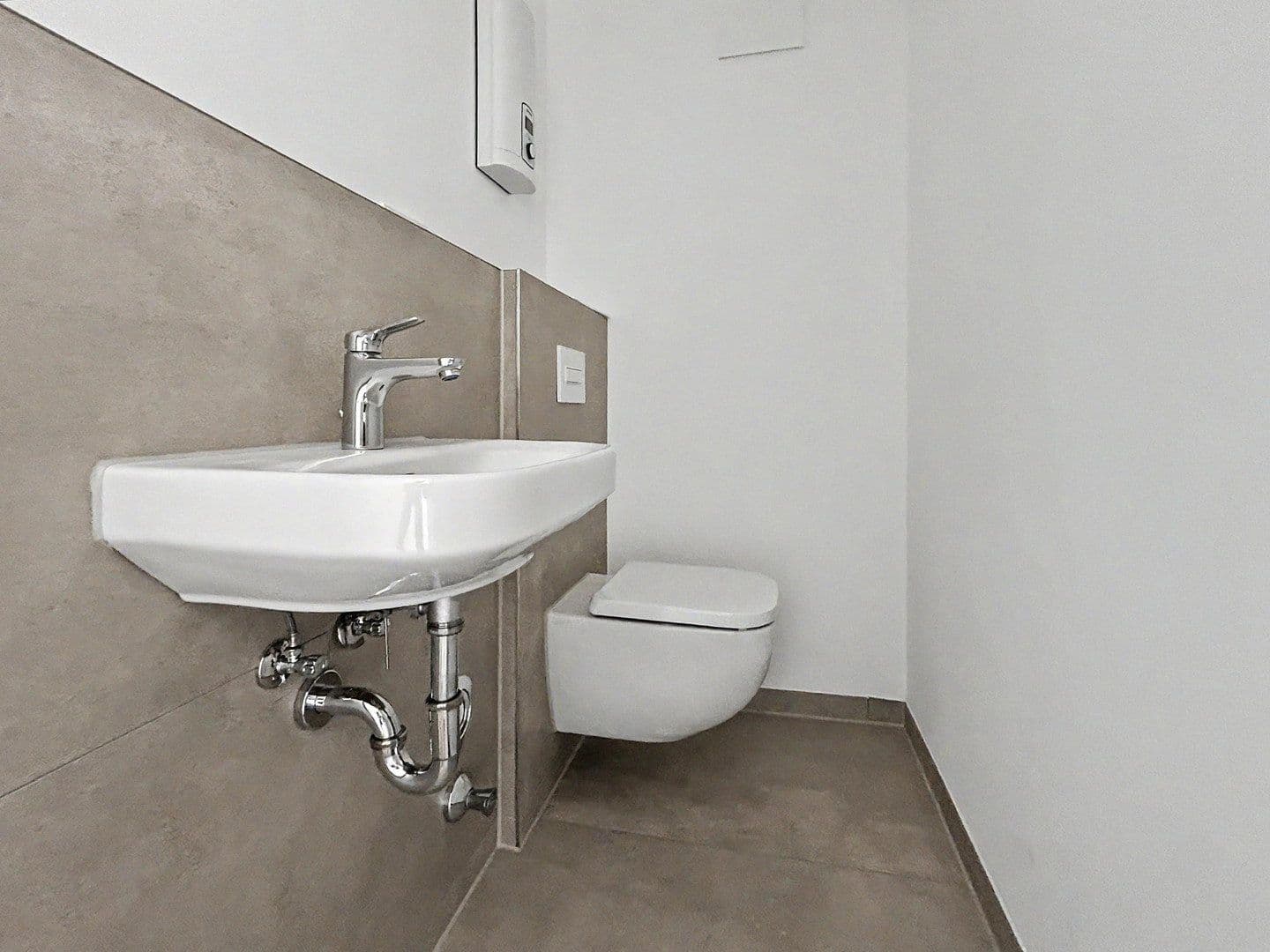 Pronájem bytu 3+1 70 m², Köln, Severní Porýní-Vestfálsko Pronájem bytu 3+1 70 m², Köln, Severní Porýní-Vestfálsko