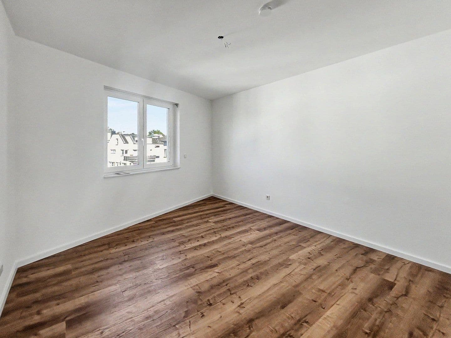 Pronájem bytu 3+1 70 m², Köln, Severní Porýní-Vestfálsko Pronájem bytu 3+1 70 m², Köln, Severní Porýní-Vestfálsko