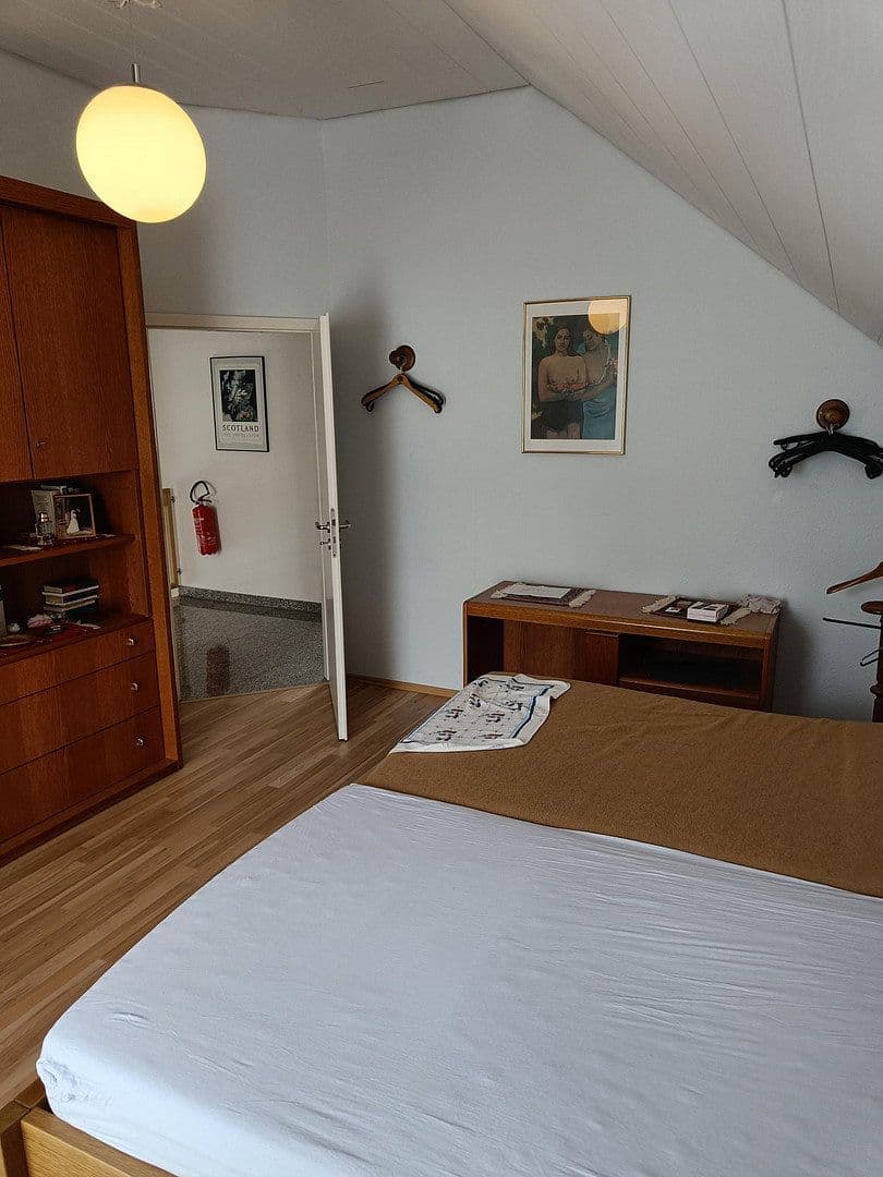 Pronájem domu 127 m², pozemek 475 m², Wiernsheim, Bádensko-Württembersko Pronájem domu 127 m², pozemek 475 m², Wiernsheim, Bádensko-Württembersko