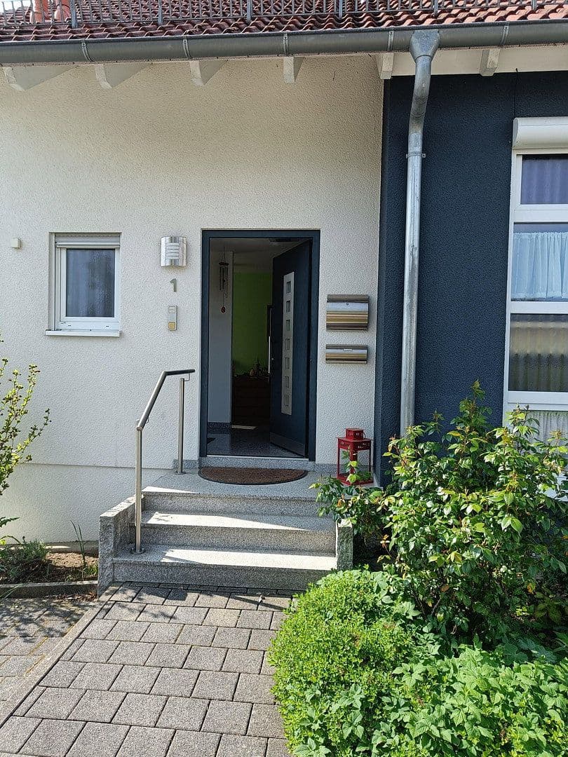 Pronájem domu 127 m², pozemek 475 m², Wiernsheim, Bádensko-Württembersko Pronájem domu 127 m², pozemek 475 m², Wiernsheim, Bádensko-Württembersko
