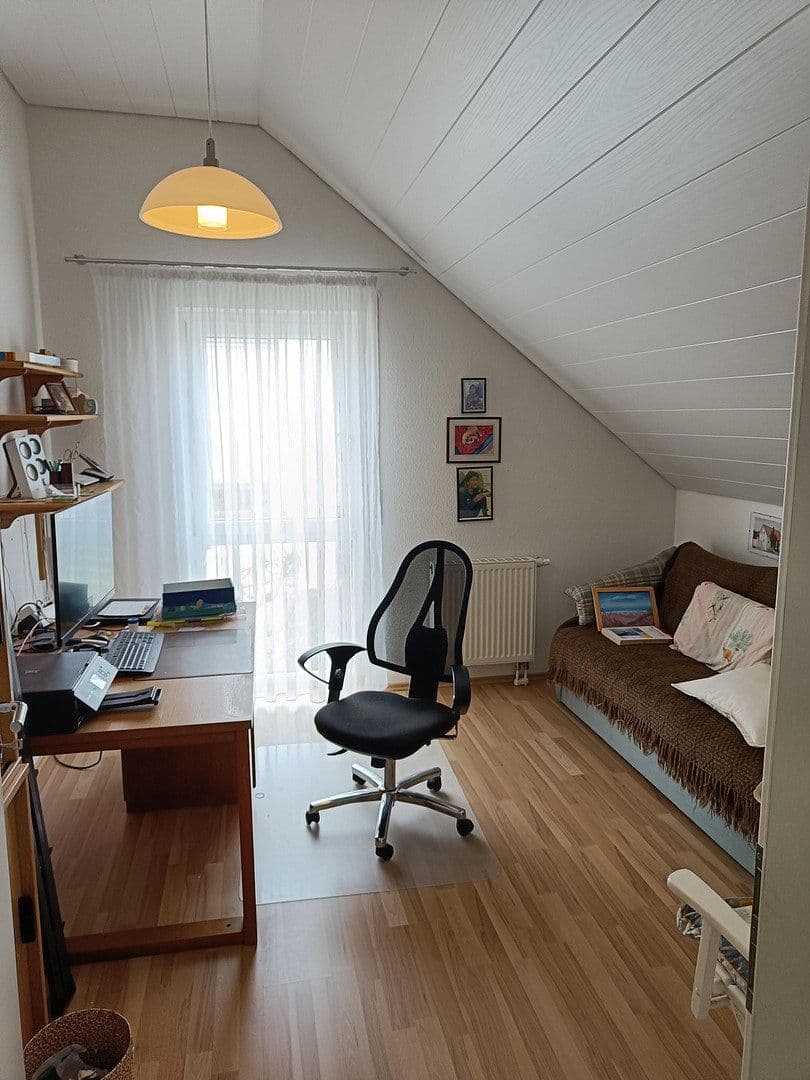 Pronájem domu 127 m², pozemek 475 m², Wiernsheim, Bádensko-Württembersko Pronájem domu 127 m², pozemek 475 m², Wiernsheim, Bádensko-Württembersko