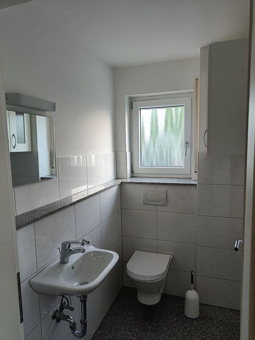 Pronájem domu 127 m², pozemek 475 m², Wiernsheim, Bádensko-Württembersko Pronájem domu 127 m², pozemek 475 m², Wiernsheim, Bádensko-Württembersko