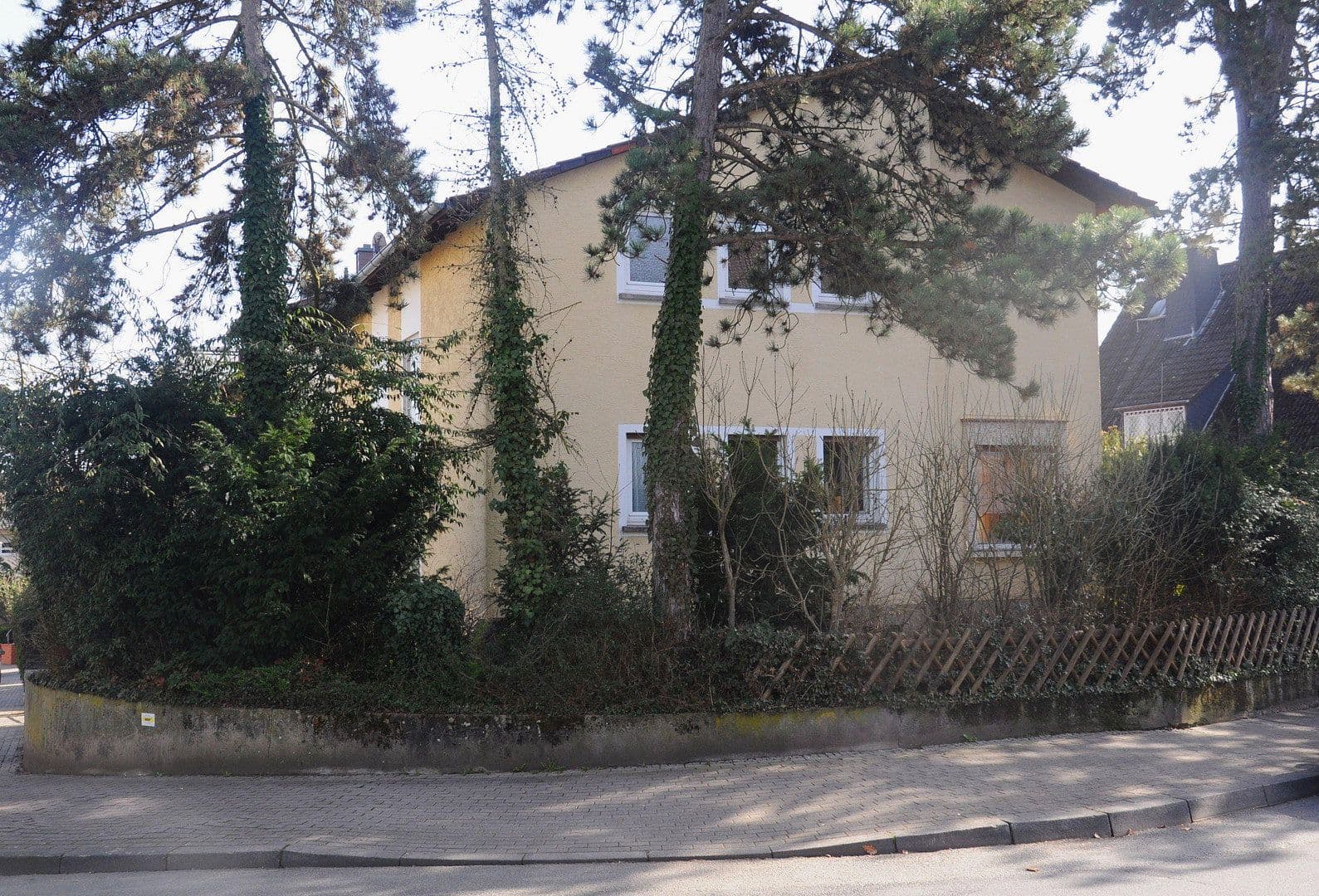 Prodej domu 142 m², pozemek 452 m², Wiesbaden, Hessen Prodej domu 142 m², pozemek 452 m², Wiesbaden, Hessen
