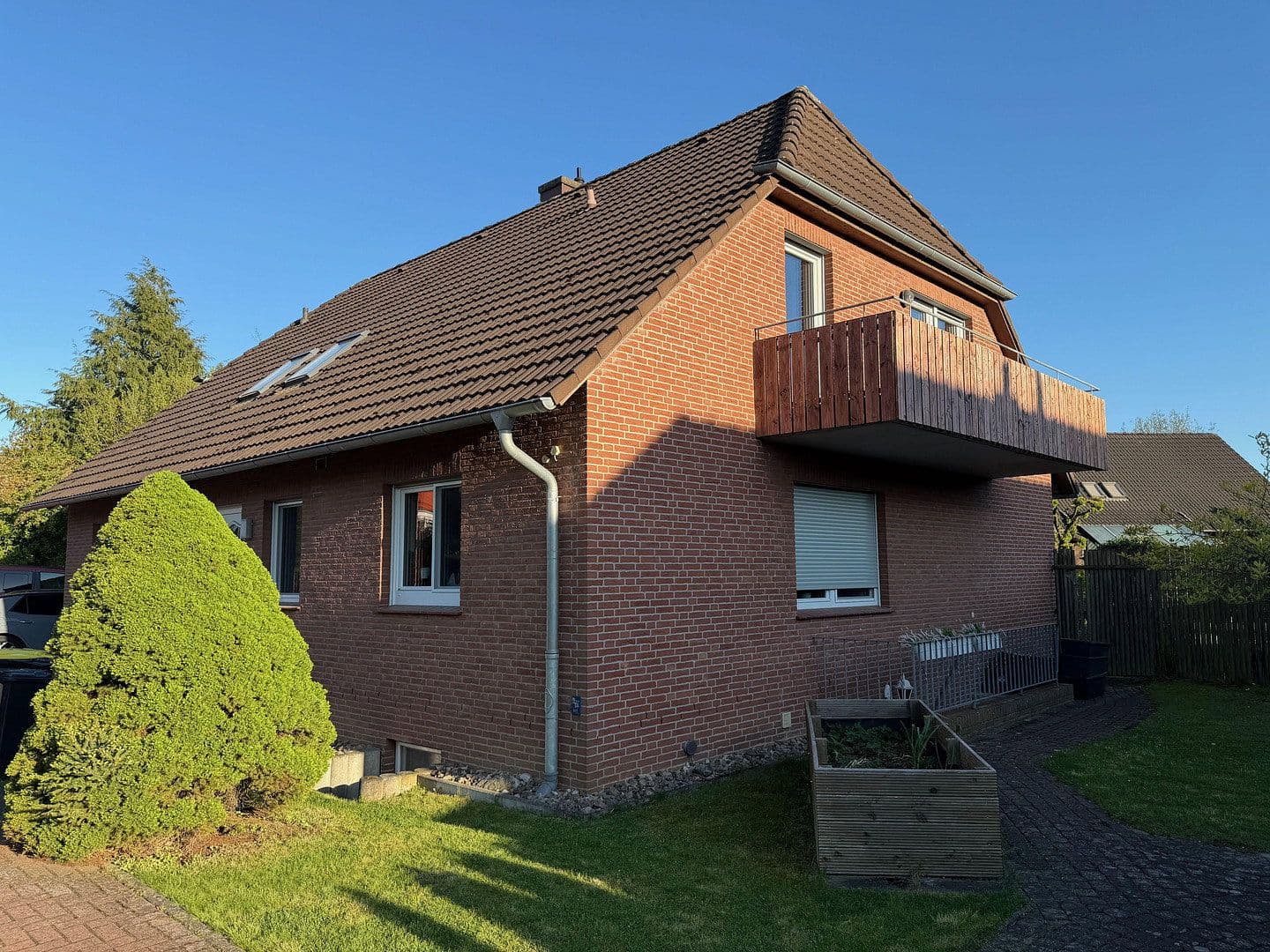 Pronájem bytu 3+1 90 m², Garbsen, Dolní Sasko Pronájem bytu 3+1 90 m², Garbsen, Dolní Sasko