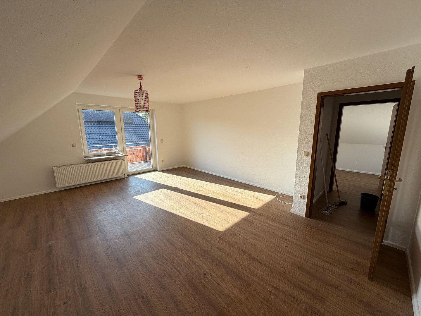 Pronájem bytu 3+1 90 m², Garbsen, Dolní Sasko Pronájem bytu 3+1 90 m², Garbsen, Dolní Sasko