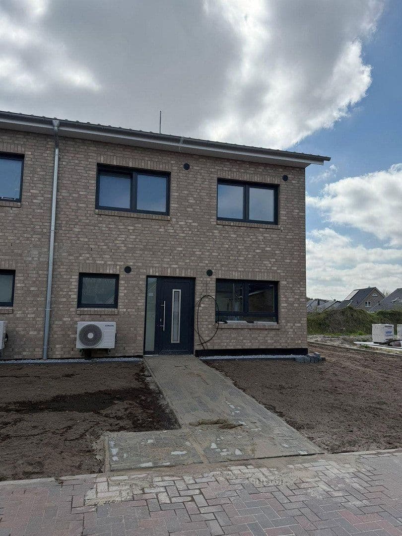 Pronájem domu 124 m², pozemek 220 m², Trensenweg 10, Verden (Aller), Dolní Sasko Pronájem domu 124 m², pozemek 220 m², Trensenweg 10, Verden (Aller), Dolní Sasko