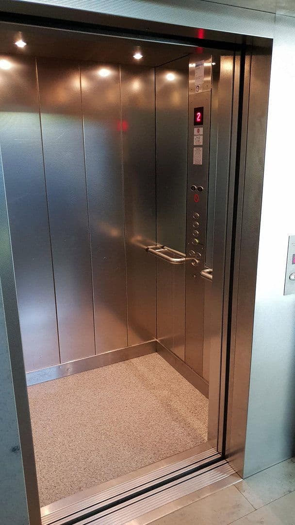 Pronájem bytu 3+kk 84 m², Robert-Koch-Str. 38, Ottobrunn, Bavorsko Pronájem bytu 3+kk 84 m², Robert-Koch-Str. 38, Ottobrunn, Bavorsko