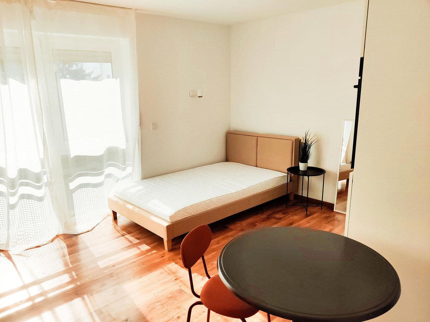 Pronájem bytu 1+1 27 m², Schnieglinger Str 276, Nürnberg, Bavorsko Pronájem bytu 1+1 27 m², Schnieglinger Str 276, Nürnberg, Bavorsko