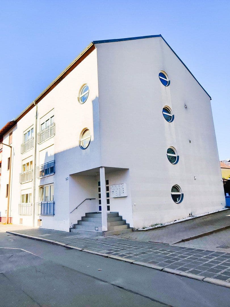 Pronájem bytu 1+1 27 m², Schnieglinger Str 276, Nürnberg, Bavorsko Pronájem bytu 1+1 27 m², Schnieglinger Str 276, Nürnberg, Bavorsko