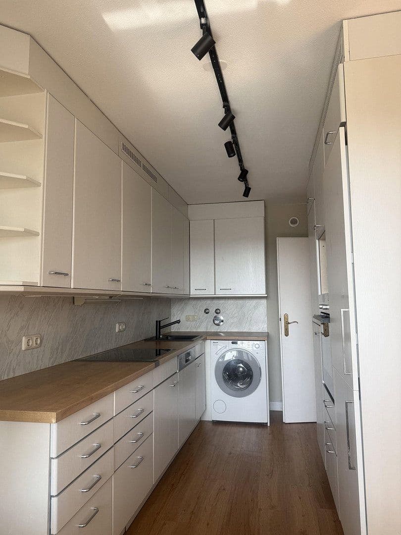 Prodej bytu 3+1 86 m², Augsburg, Bavorsko Prodej bytu 3+1 86 m², Augsburg, Bavorsko
