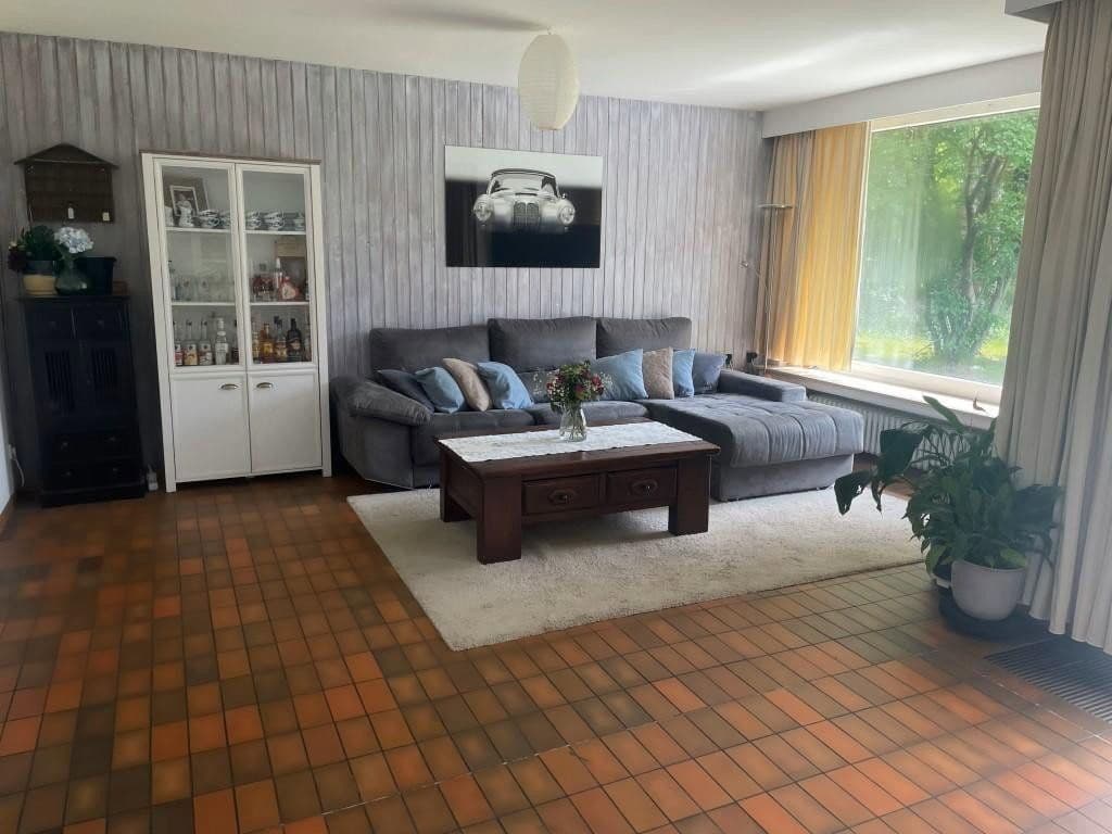 Pronájem domu 212 m², pozemek 1.500 m², Suderburg, Dolní Sasko Pronájem domu 212 m², pozemek 1.500 m², Suderburg, Dolní Sasko