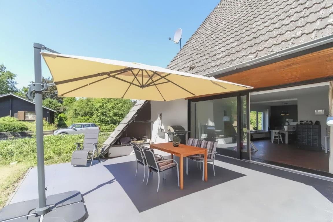 Pronájem domu 212 m², pozemek 1.500 m², Suderburg, Dolní Sasko Pronájem domu 212 m², pozemek 1.500 m², Suderburg, Dolní Sasko