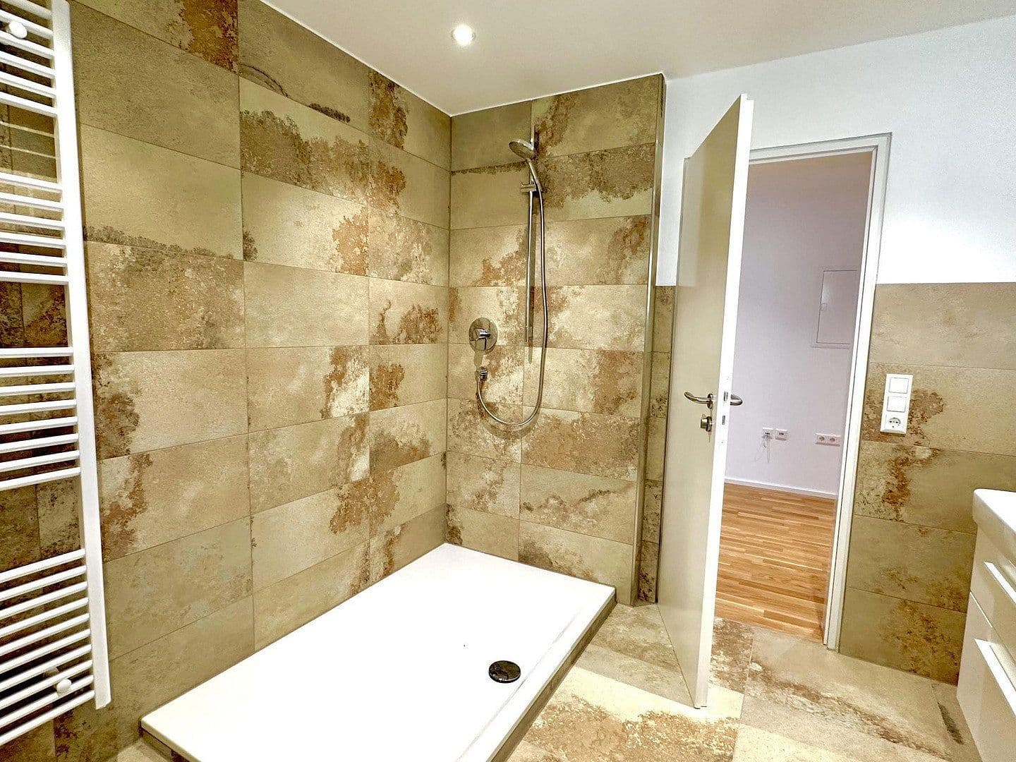 Pronájem bytu 3+kk 115 m², Göppingen, Bádensko-Württembersko Pronájem bytu 3+kk 115 m², Göppingen, Bádensko-Württembersko