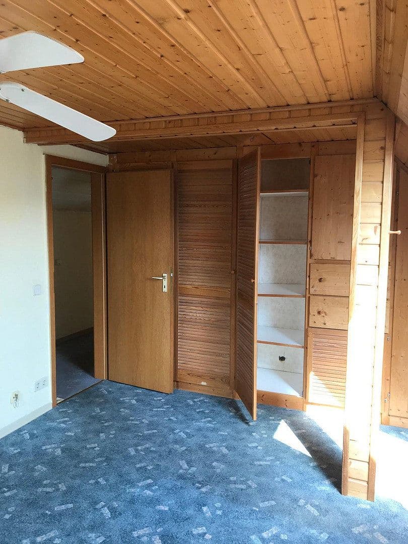 Pronájem bytu 3+1 102 m², Dorf Str.36, Löf, Porýní-Falc Pronájem bytu 3+1 102 m², Dorf Str.36, Löf, Porýní-Falc