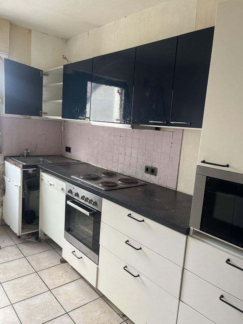 Pronájem bytu 3+1 102 m², Dorf Str.36, Löf, Porýní-Falc Pronájem bytu 3+1 102 m², Dorf Str.36, Löf, Porýní-Falc
