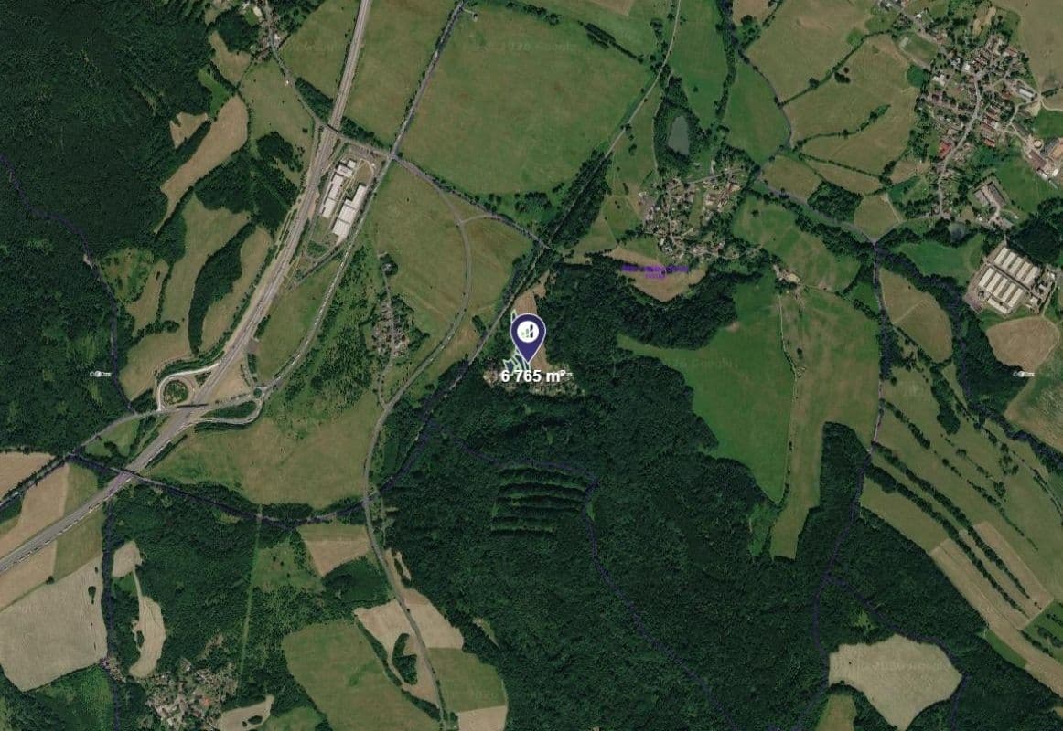 Prodej pozemku 6.765 m², Velké Chvojno, Ústecký kraj Prodej pozemku 6.765 m², Velké Chvojno, Ústecký kraj