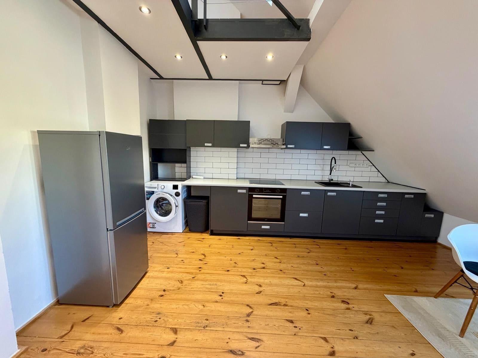 Pronájem bytu 2+kk 45 m², náměstí Jiřího z Lobkovic, Praha, Praha Pronájem bytu 2+kk 45 m², náměstí Jiřího z Lobkovic, Praha, Praha