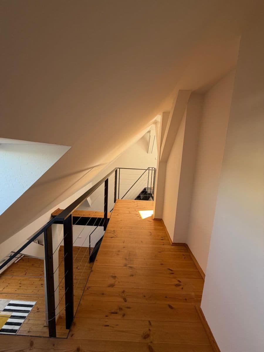 Pronájem bytu 2+kk 45 m², náměstí Jiřího z Lobkovic, Praha, Praha Pronájem bytu 2+kk 45 m², náměstí Jiřího z Lobkovic, Praha, Praha
