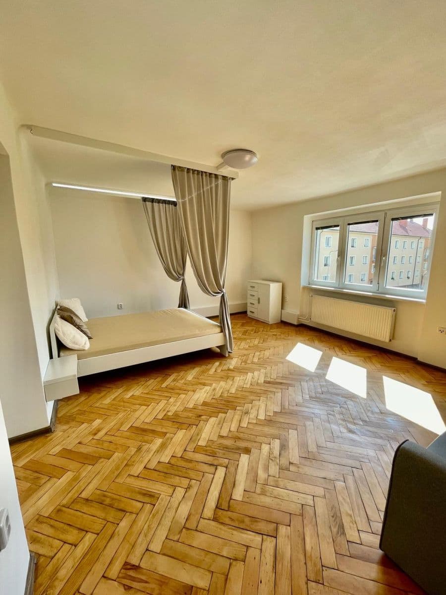 Pronájem bytu 1+1 54 m², Na Libuši, Bechyně, Jihočeský kraj Pronájem bytu 1+1 54 m², Na Libuši, Bechyně, Jihočeský kraj