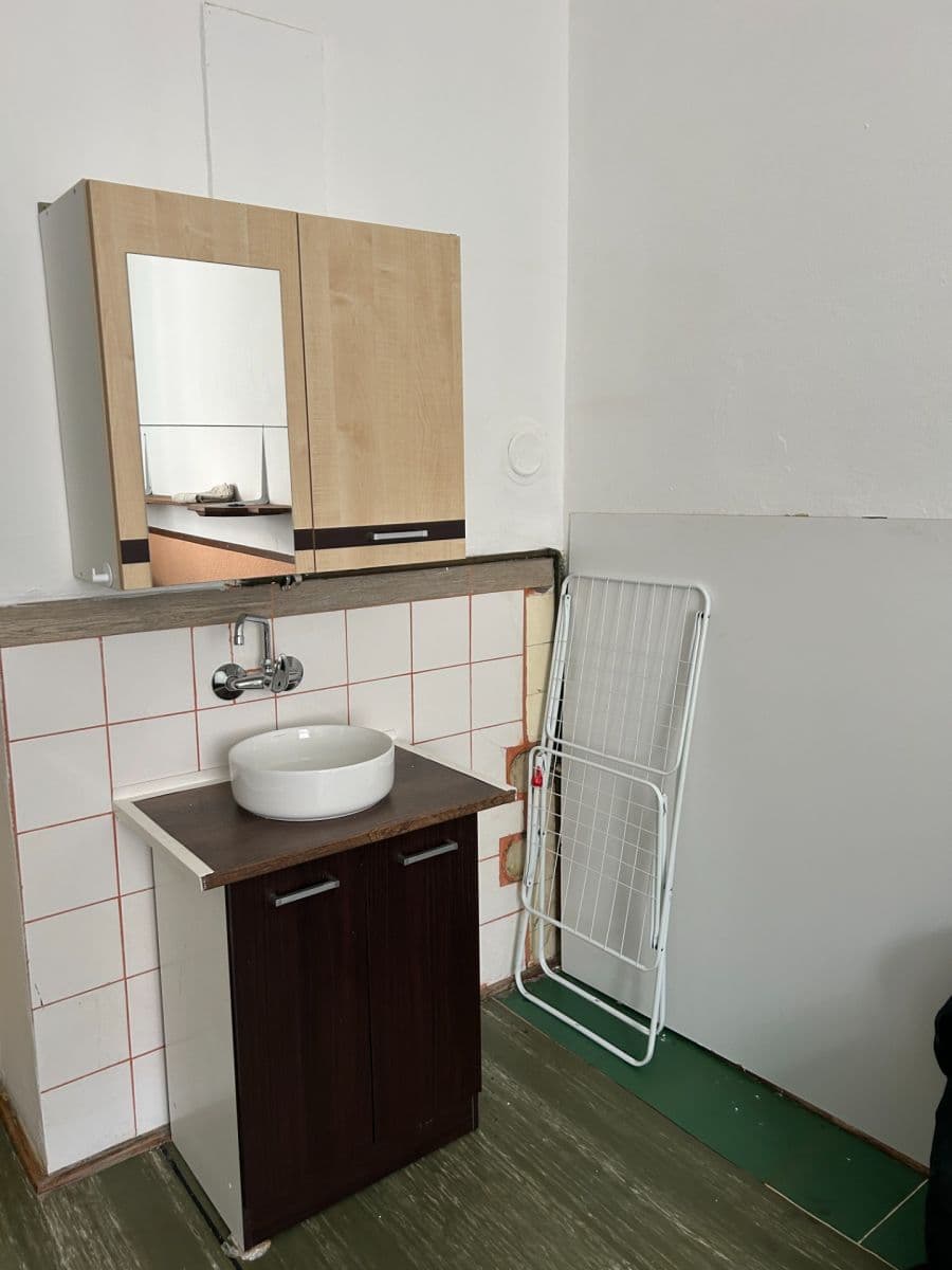 Pronájem bytu 16 m², Novákových, Praha, Praha Pronájem bytu 16 m², Novákových, Praha, Praha