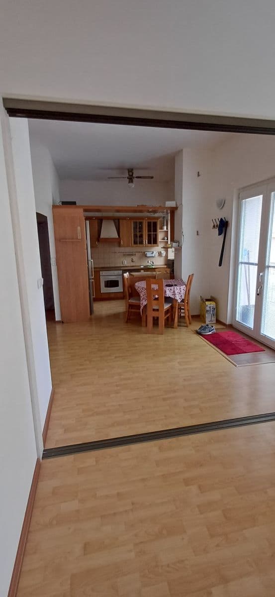 Pronájem bytu 2+kk 65 m², Jana Morávka, Jílové u Prahy, Středočeský kraj Pronájem bytu 2+kk 65 m², Jana Morávka, Jílové u Prahy, Středočeský kraj