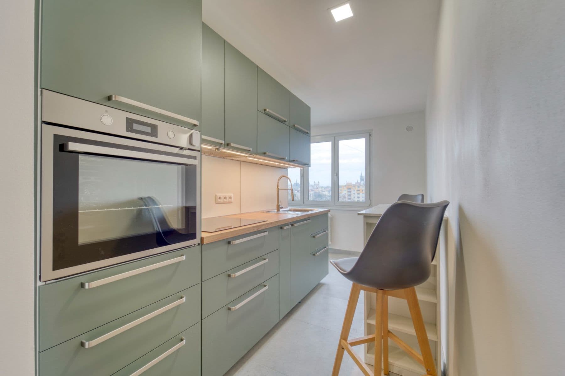 Pronájem bytu 1+1 42 m², Pod Nemocnicí, Klatovy, Plzeňský kraj Pronájem bytu 1+1 42 m², Pod Nemocnicí, Klatovy, Plzeňský kraj