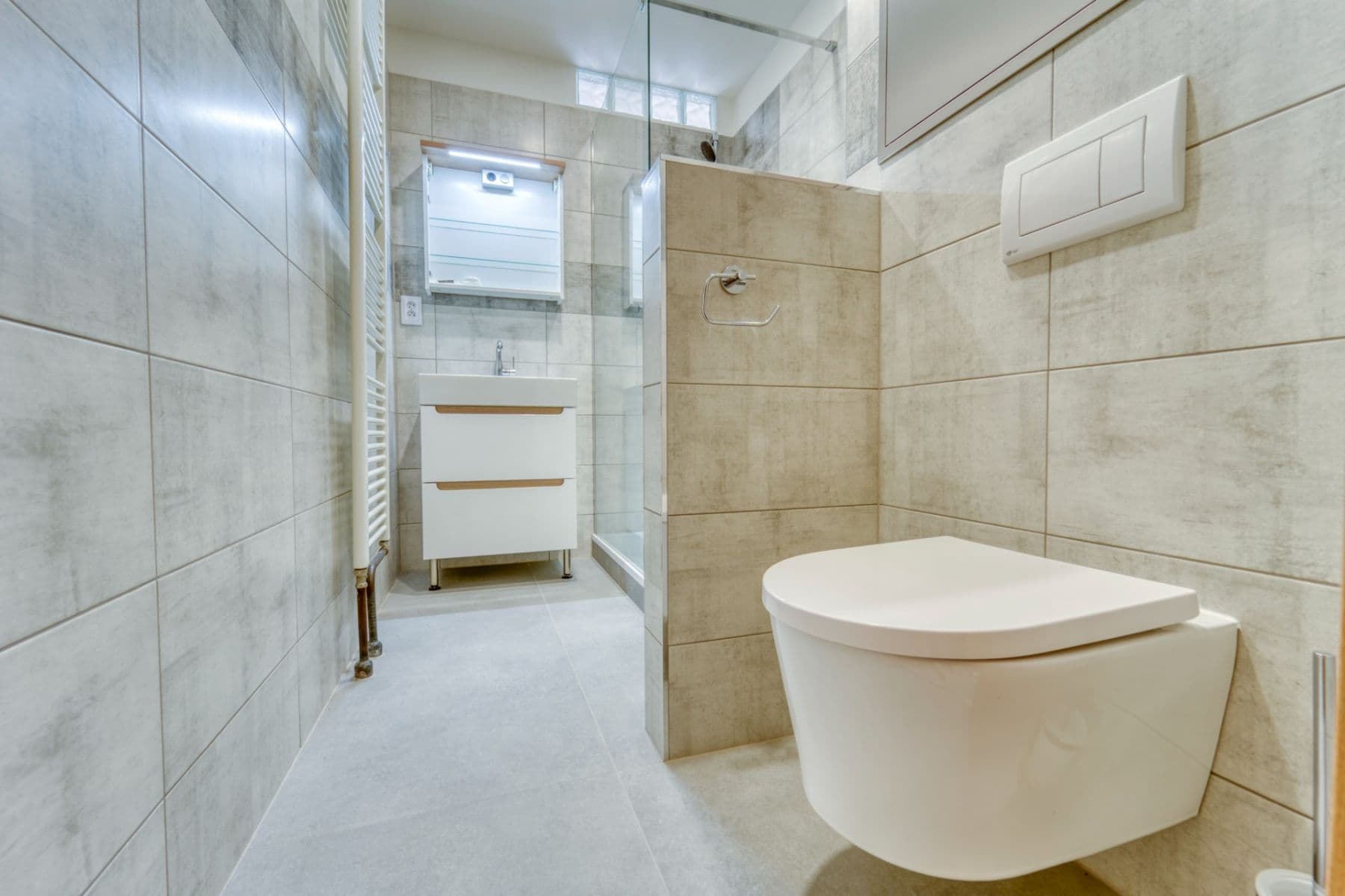 Pronájem bytu 1+1 42 m², Pod Nemocnicí, Klatovy, Plzeňský kraj Pronájem bytu 1+1 42 m², Pod Nemocnicí, Klatovy, Plzeňský kraj