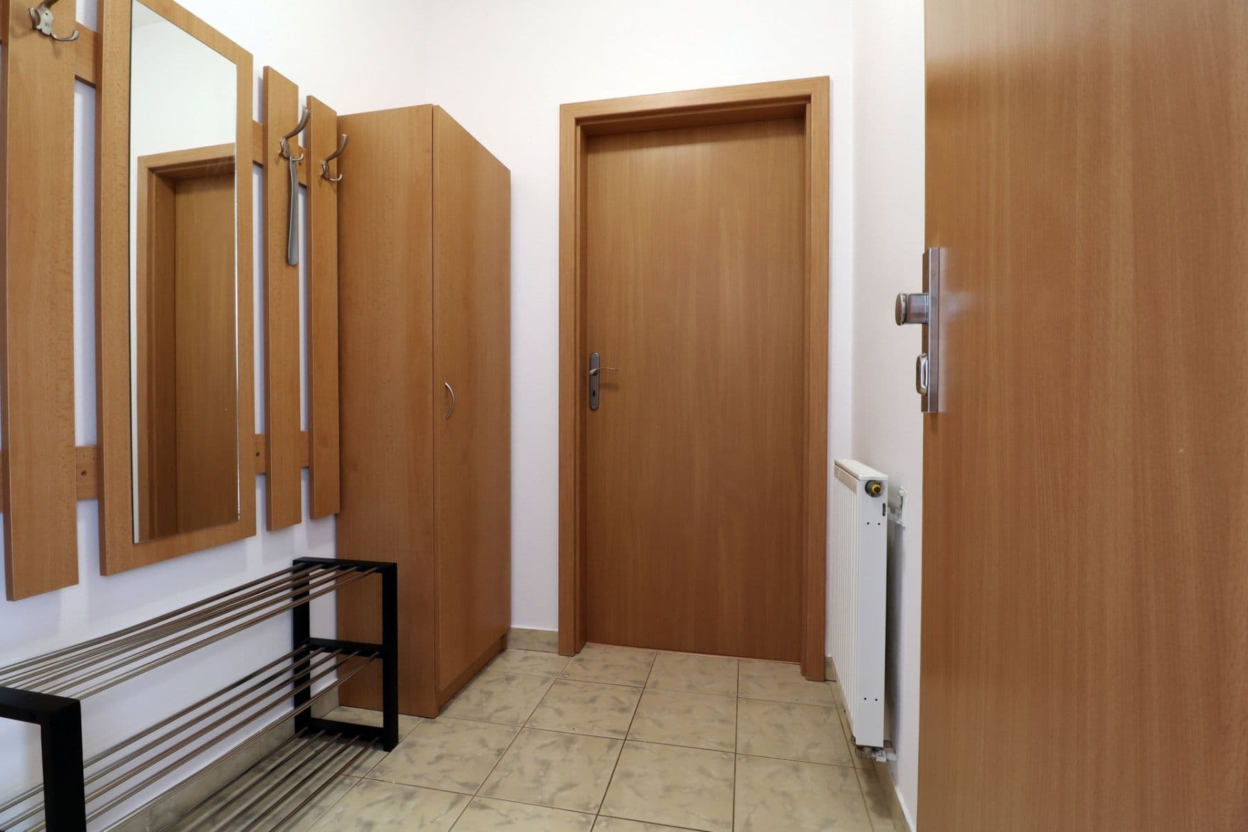Pronájem bytu 2+kk 54 m², Revoluční, Šestajovice, Středočeský kraj Pronájem bytu 2+kk 54 m², Revoluční, Šestajovice, Středočeský kraj