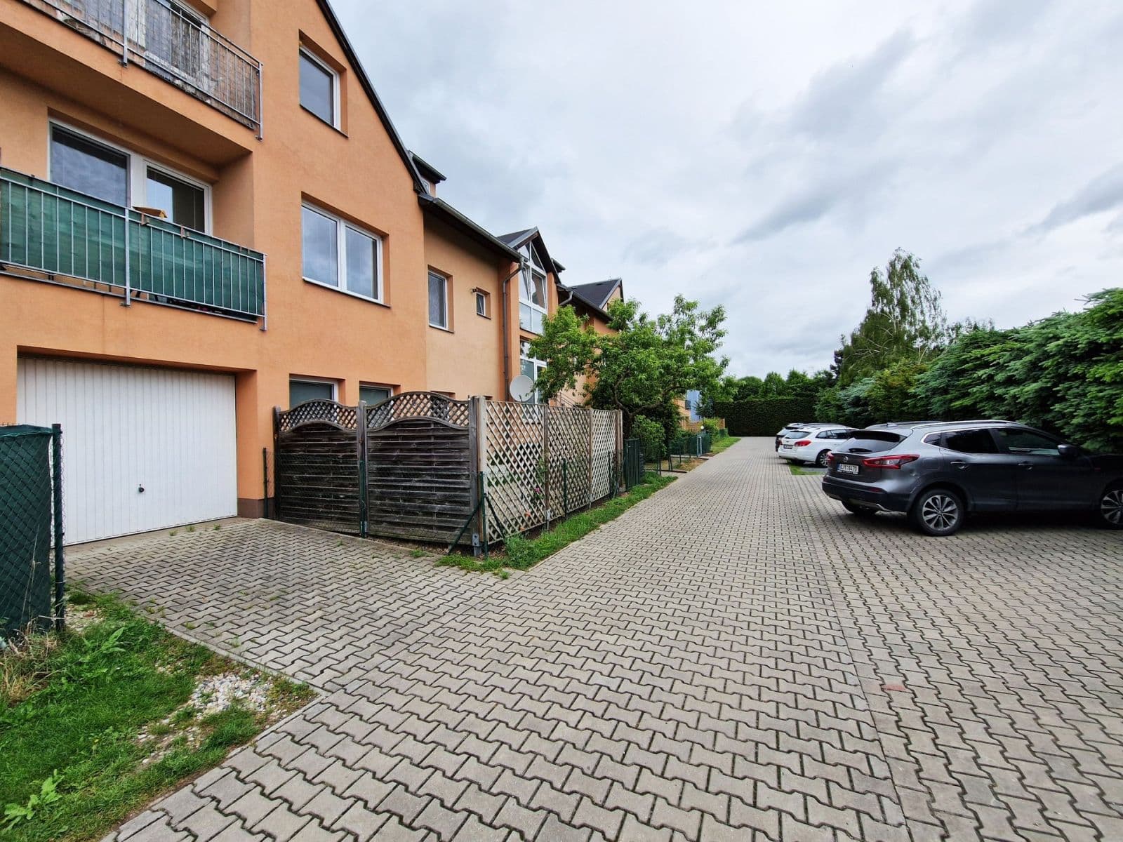 Pronájem bytu 2+kk 54 m², Revoluční, Šestajovice, Středočeský kraj Pronájem bytu 2+kk 54 m², Revoluční, Šestajovice, Středočeský kraj