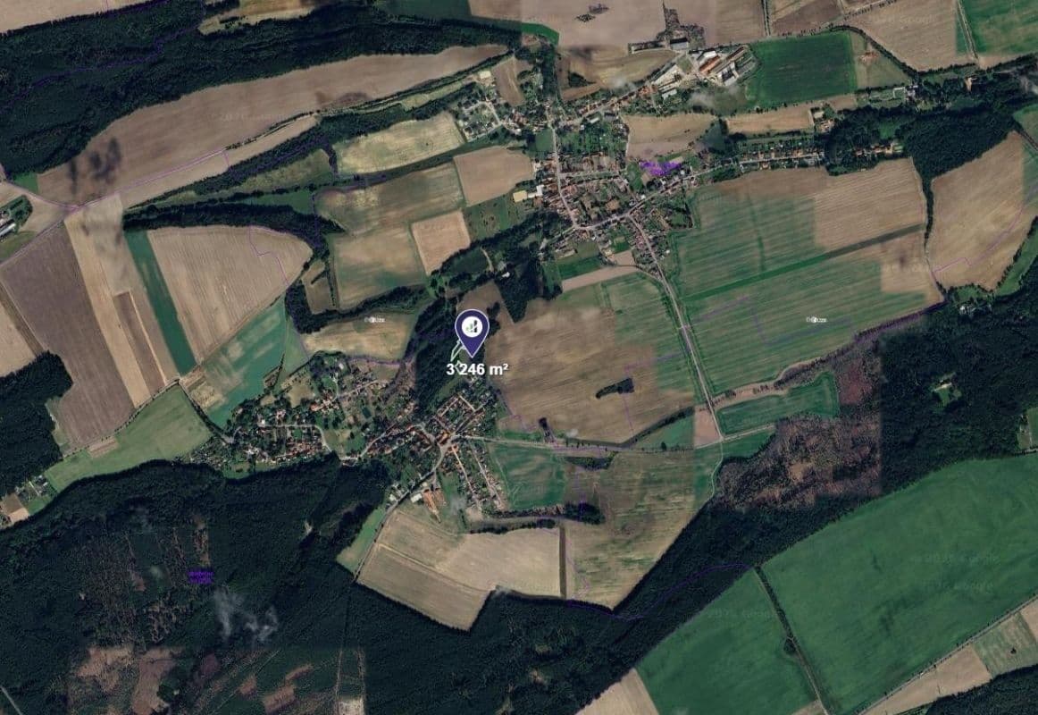 Prodej pozemku 3.246 m², Hradečno, Středočeský kraj Prodej pozemku 3.246 m², Hradečno, Středočeský kraj