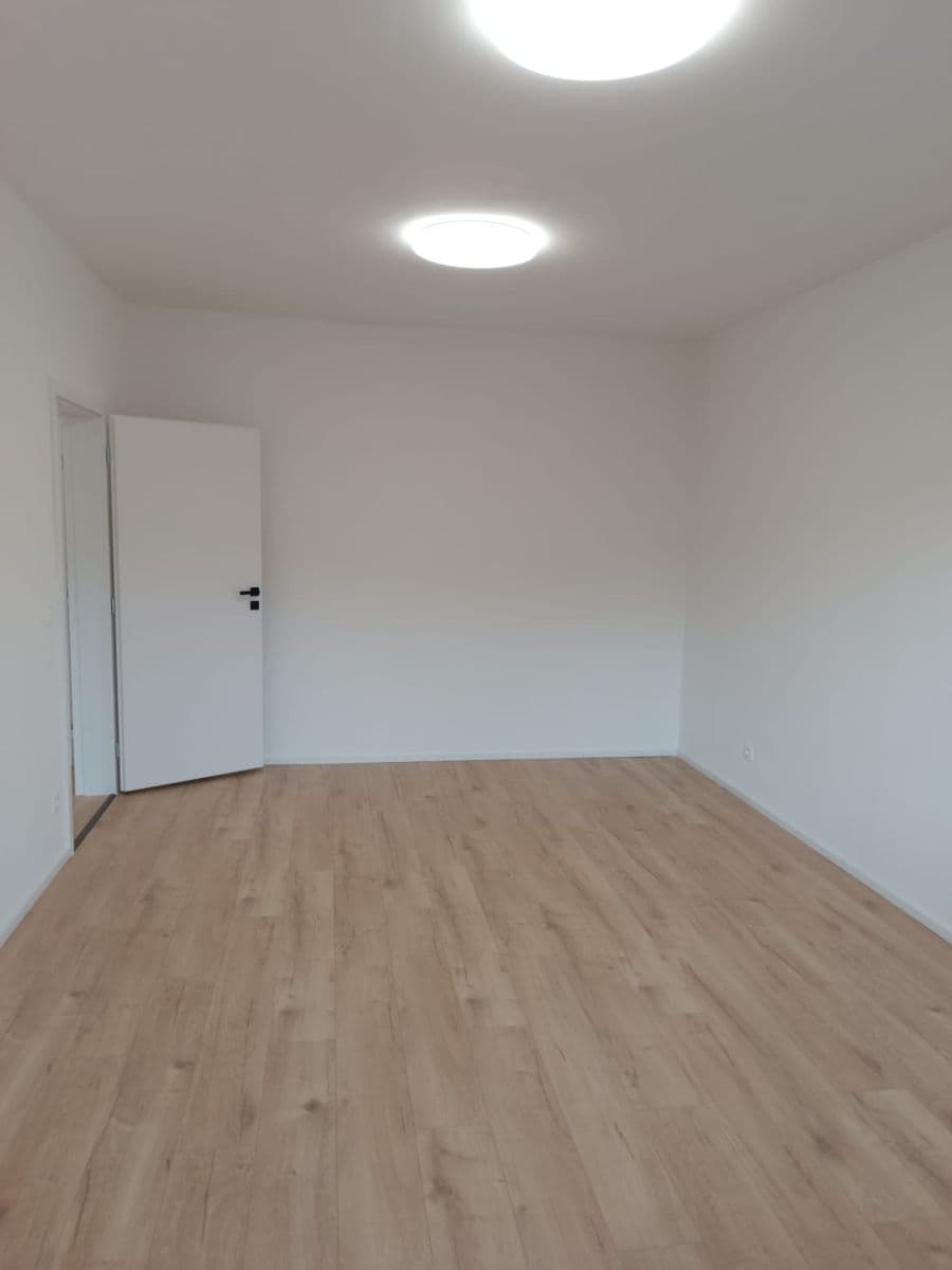 Prodej bytu 2+1 58 m², Souběžná, Brno, Jihomoravský kraj Prodej bytu 2+1 58 m², Souběžná, Brno, Jihomoravský kraj