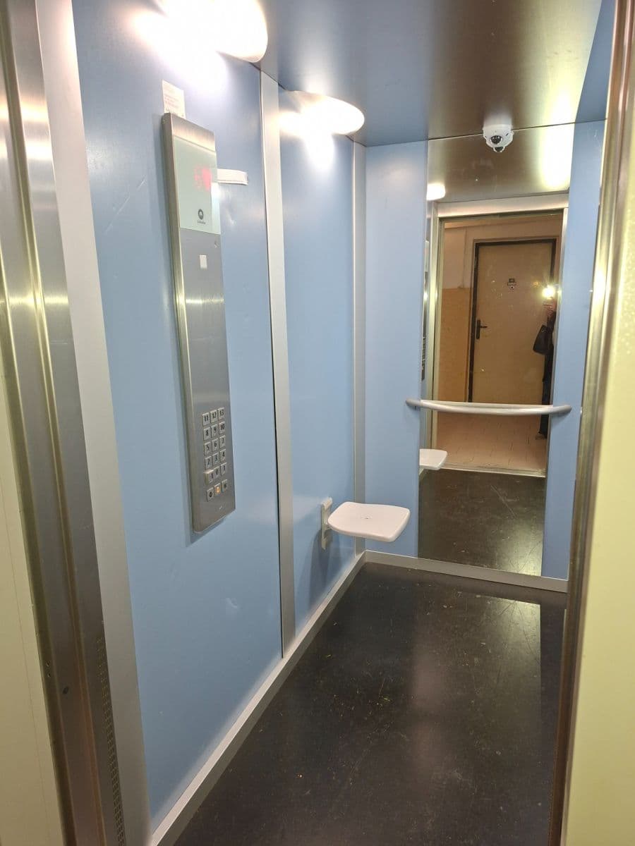 Prodej bytu 1+kk 24 m², Káranská, Praha, Praha Prodej bytu 1+kk 24 m², Káranská, Praha, Praha