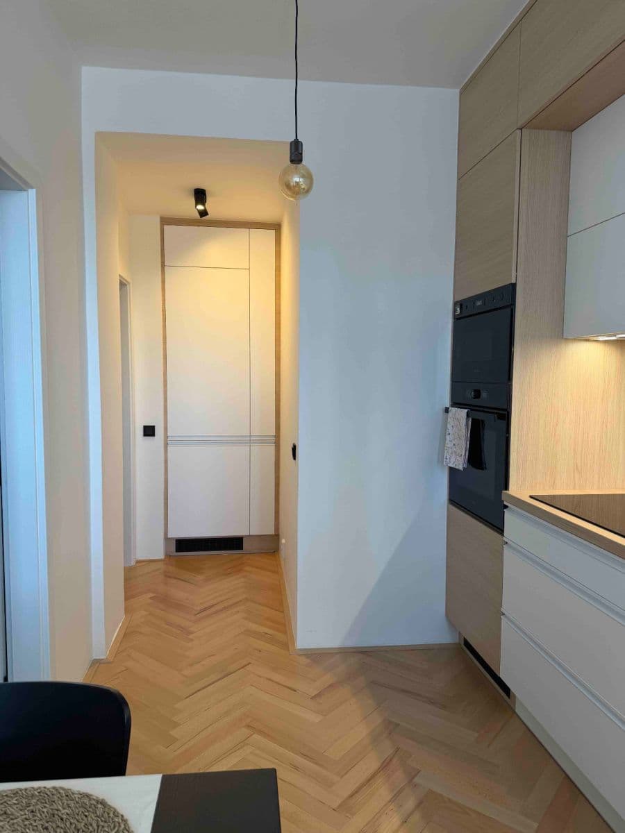 Pronájem bytu 2+1 58 m², Šumavská, Brno, Jihomoravský kraj Pronájem bytu 2+1 58 m², Šumavská, Brno, Jihomoravský kraj