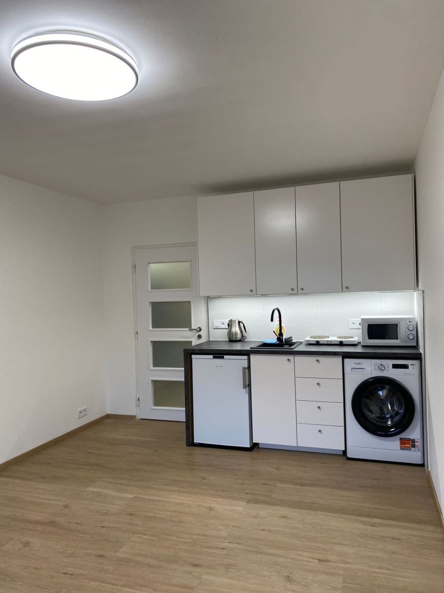 Pronájem bytu Garsoniéra 23 m², Kyselova, Praha, Praha Pronájem bytu Garsoniéra 23 m², Kyselova, Praha, Praha