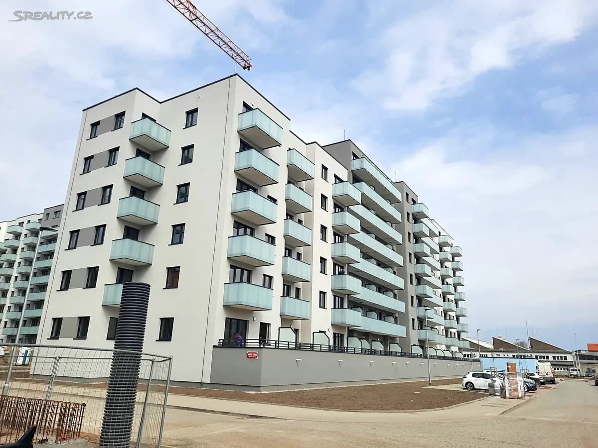 Pronájem bytu 1+kk 31 m², U Továren, Praha, Praha Pronájem bytu 1+kk 31 m², U Továren, Praha, Praha