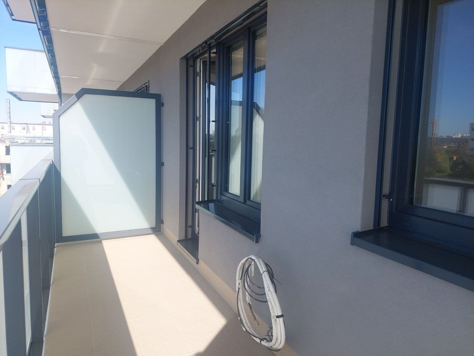 Pronájem bytu 1+kk 31 m², U Továren, Praha, Praha Pronájem bytu 1+kk 31 m², U Továren, Praha, Praha