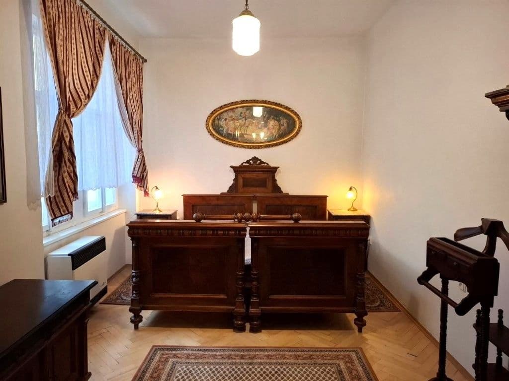 Prodej bytu 3+1 84 m², Husitská, Praha, Praha Prodej bytu 3+1 84 m², Husitská, Praha, Praha