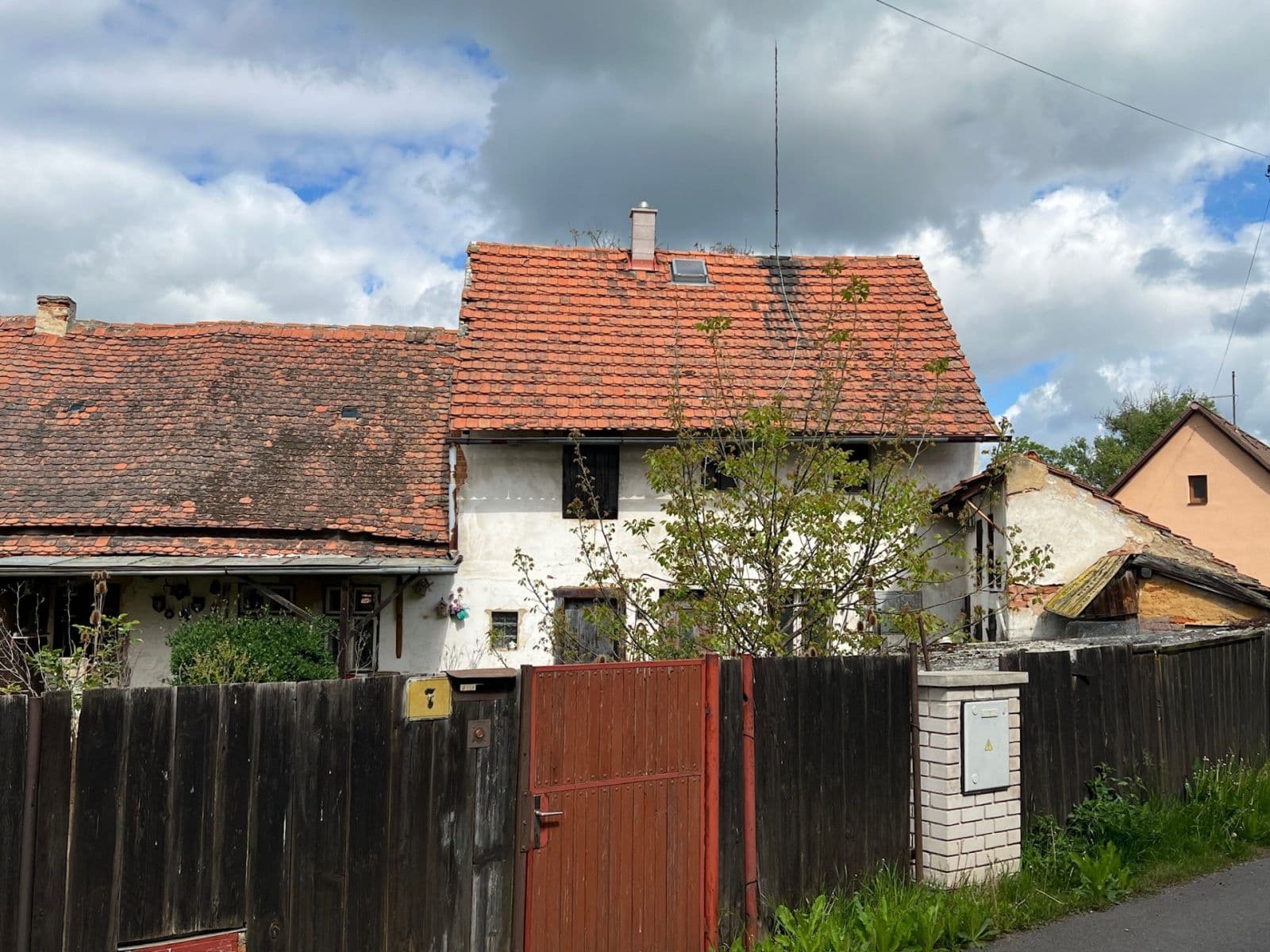 Prodej domu 128 m², pozemek 643 m², Svojetín, Středočeský kraj Prodej domu 128 m², pozemek 643 m², Svojetín, Středočeský kraj