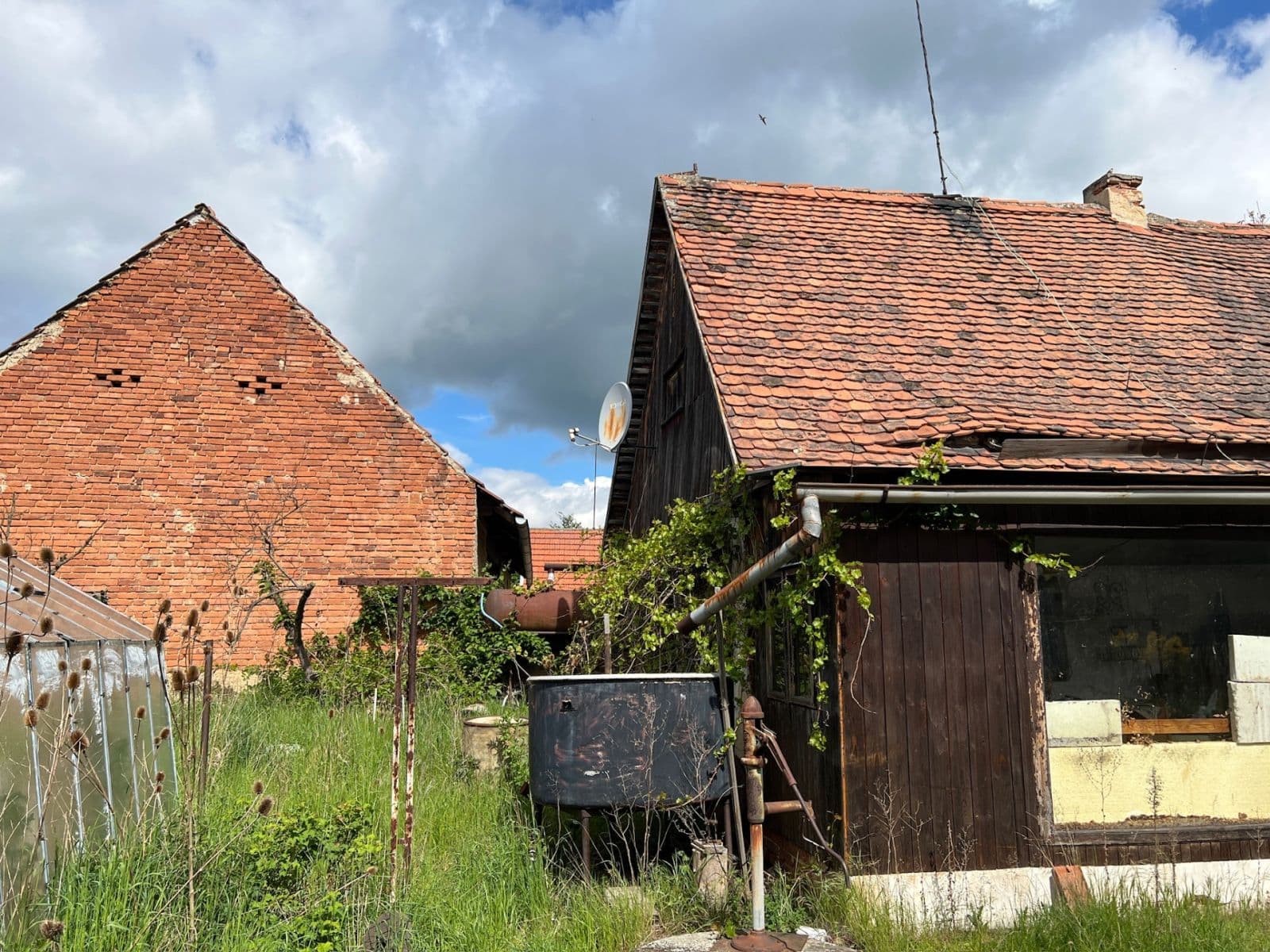 Prodej domu 128 m², pozemek 643 m², Svojetín, Středočeský kraj Prodej domu 128 m², pozemek 643 m², Svojetín, Středočeský kraj