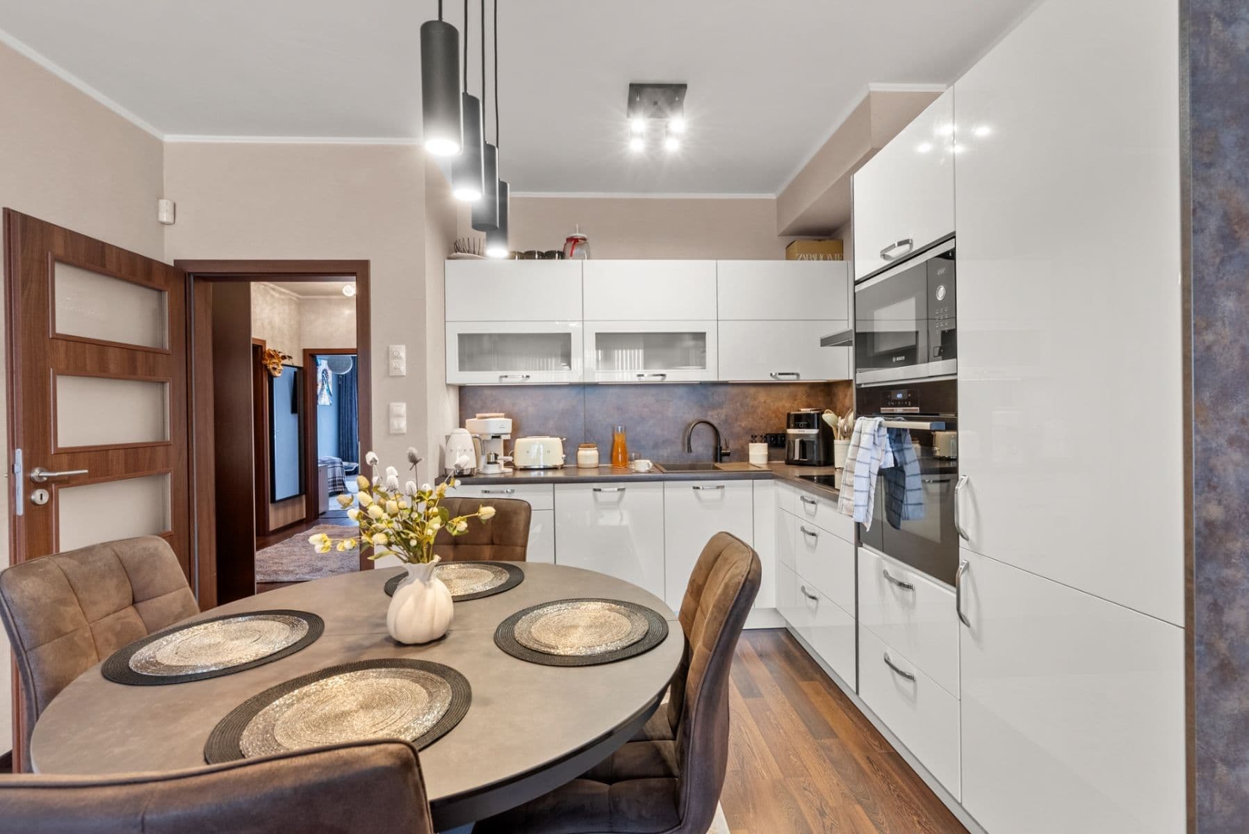 Prodej bytu 3+kk 87 m², Hlučkova, Praha, Praha Prodej bytu 3+kk 87 m², Hlučkova, Praha, Praha